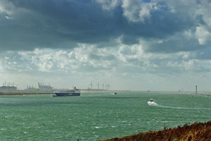 Water verkeer van het Maasvlakte