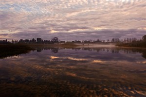 Zonsopkomst in het natuurgebied blauwe kamer