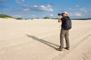 Fotograaf Lutfi in de Loonse en Drunense Duinen